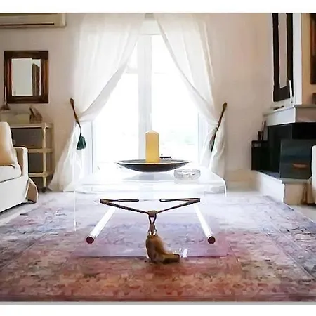 Sea & City - 10 Min Drive To The Beach & Athens Airport Appartamento *