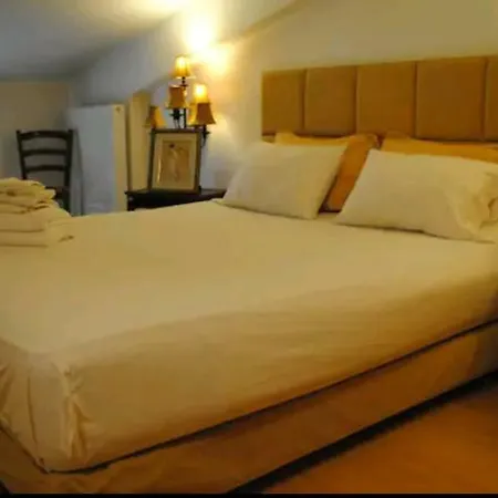Sea & City - 10 Min Drive To The Beach & Athens Airport *