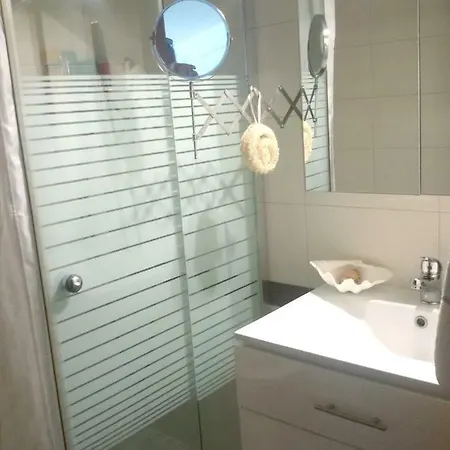 Appartamento Sea & City - 10 Min Drive To The Beach & Athens Airport Markópoulon